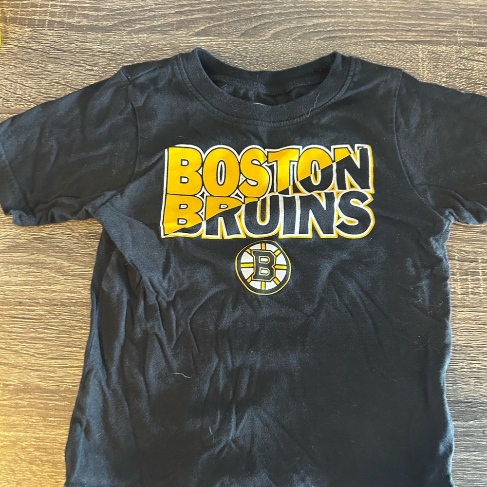 Boston Bruins shirt